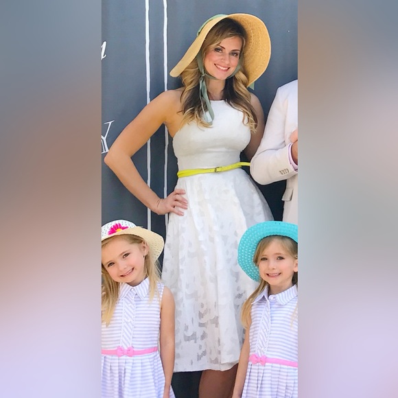 Vera Wang Ivory Lace Racerback Sleeveless Midi Cocktail Dress Women's Size 6 - Picture 1 of 5